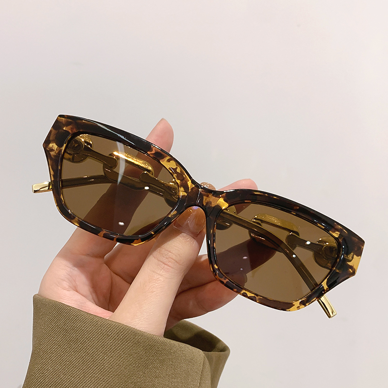 Vintage Fashion Trends - クラシックカジュアルサングラス女性男性ファッションヴィンテージチェーンレッグクールトレンドブランドデザインアウトドアパーティーシェードアイウェア