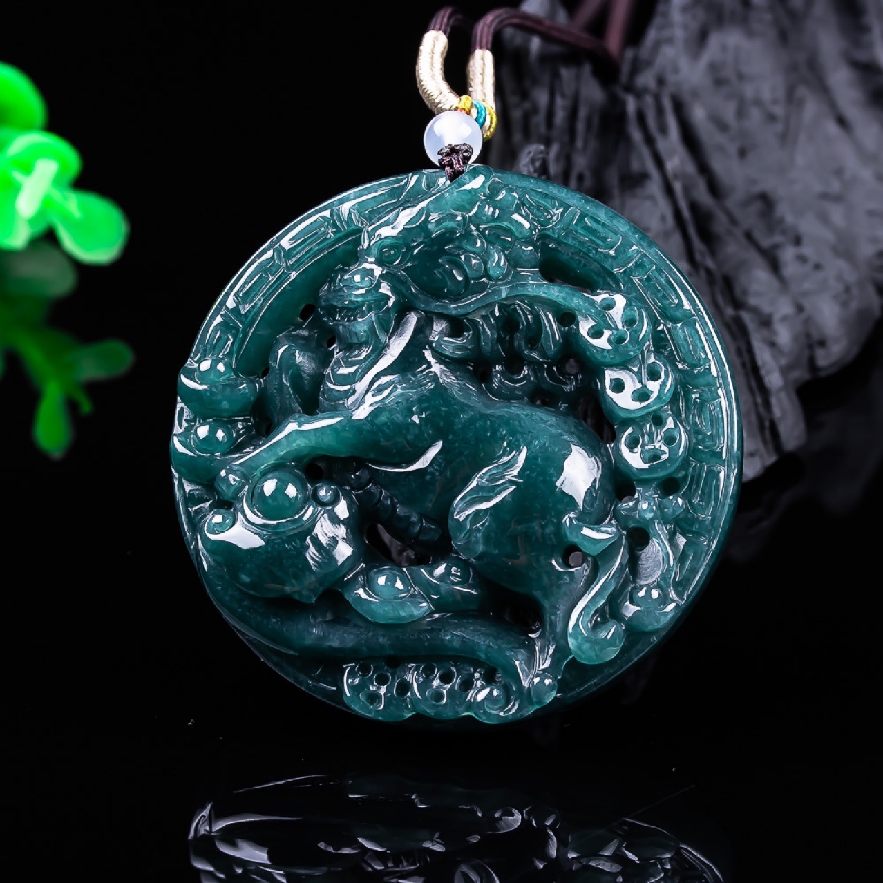 Vintage Fashion Necklace - ビルマ翡翠ドラゴンペンダント宝石本物の翡翠のギフト女性のためのネックレスチャームヴィンテージファッションアクセサリー高級